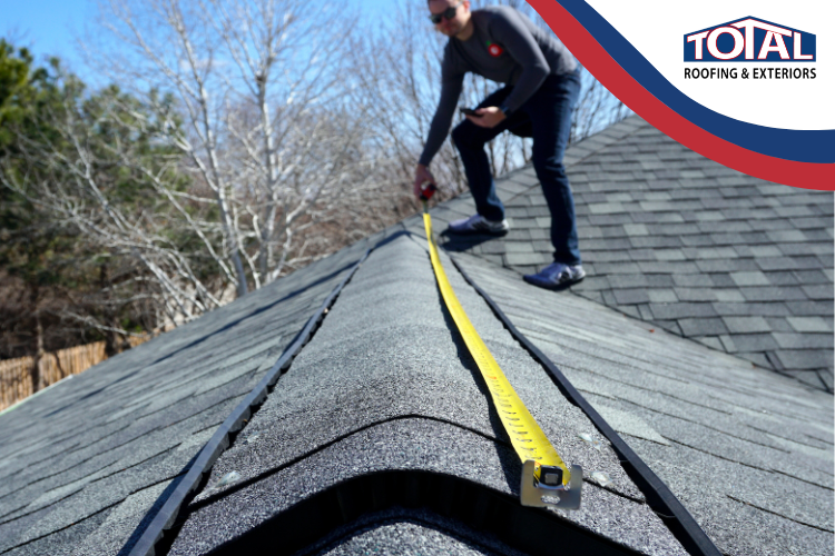 Best Waller roofers inspecting a residential roof for maintenance.